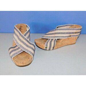 LUCKY BRAND BEIGE AND BLUE STRIPED SANDALS, WOMAN'S SIZE 9.5 M
